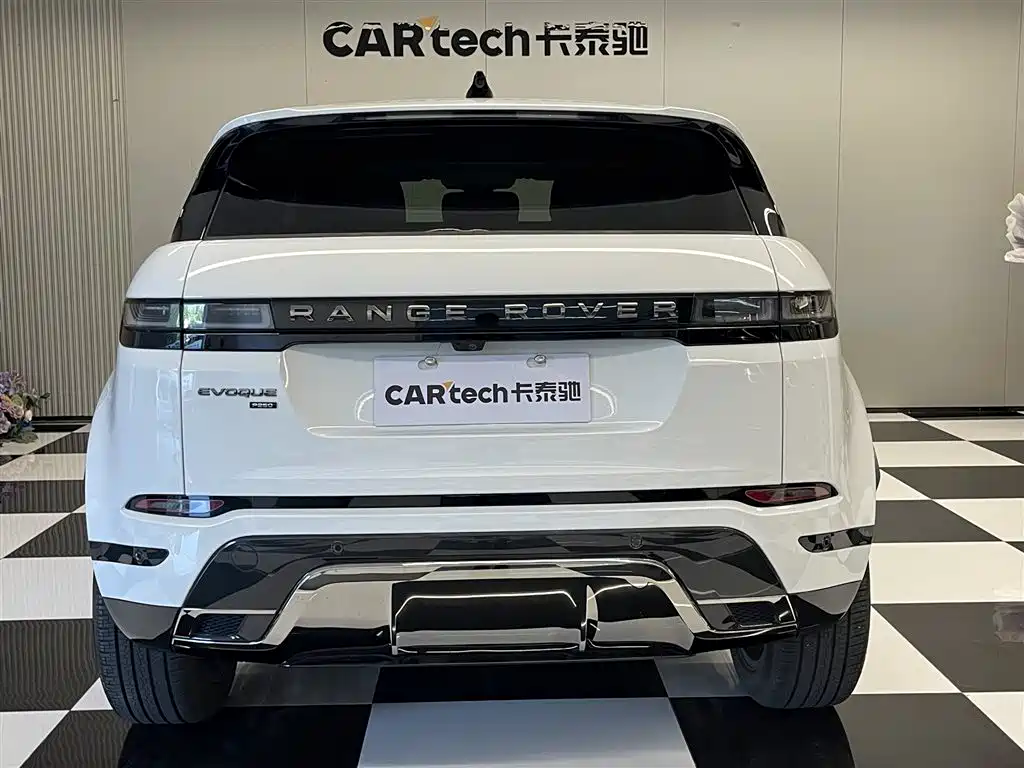 Land Rover Range Rover Evoque 2023 Range Rover Evoque L 249PS Luxury Edition фото 5