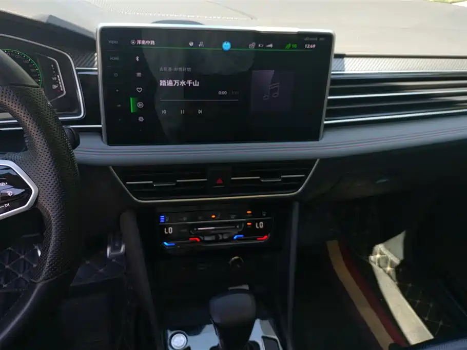 Volkswagen Tiguan L 2023 330TSI Auto 2WD R-Line Flagship Edition фото 13