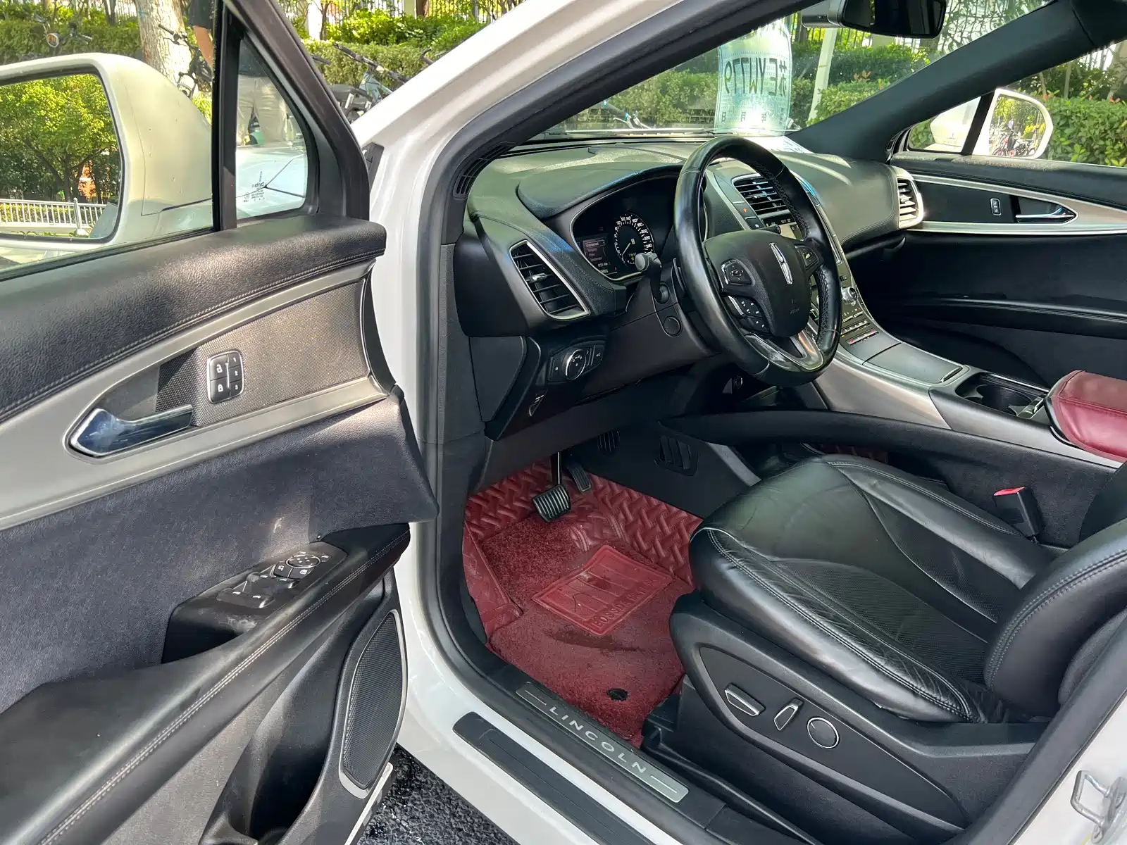 Фото 8 - Lincoln MKX