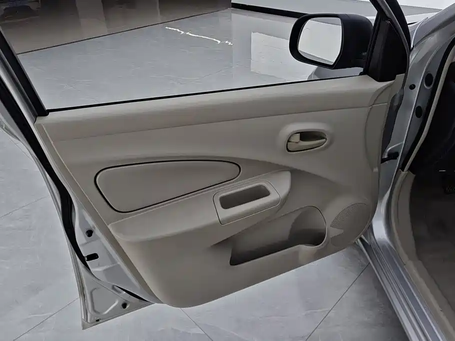 Venucia R30 2016 2014 1.2L Manual Premium