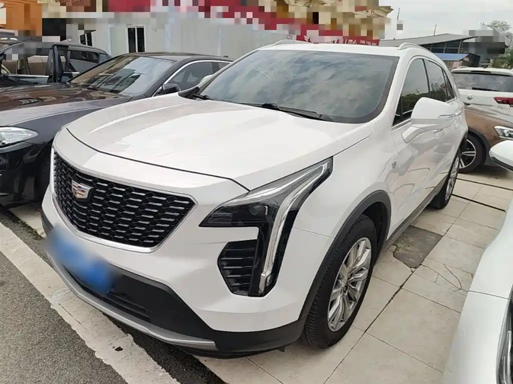 Cadillac XT4 2018 28T FWD Leading Edition