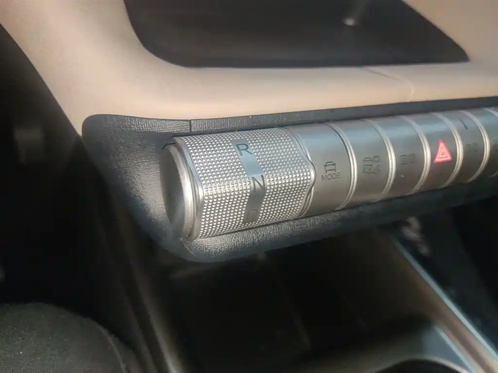 BYD Dolphin 2024 Glory Edition 420km Freedom Edition фото 14