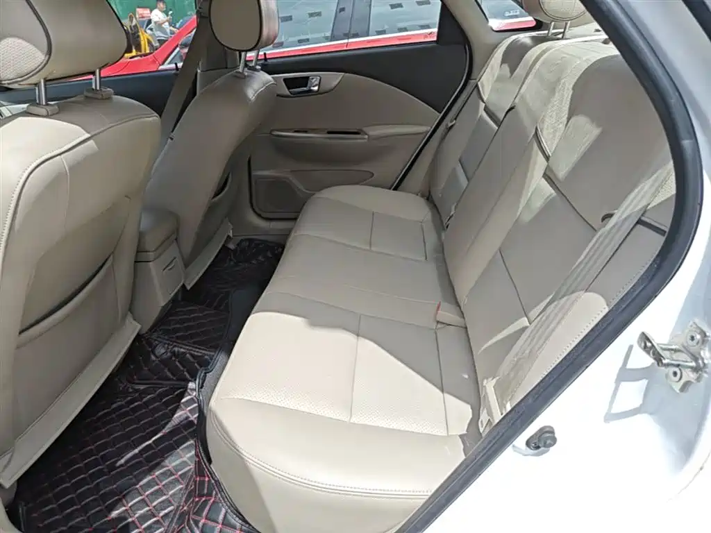 Buick Excelle 2015 1.5L Automatic Premium фото 16