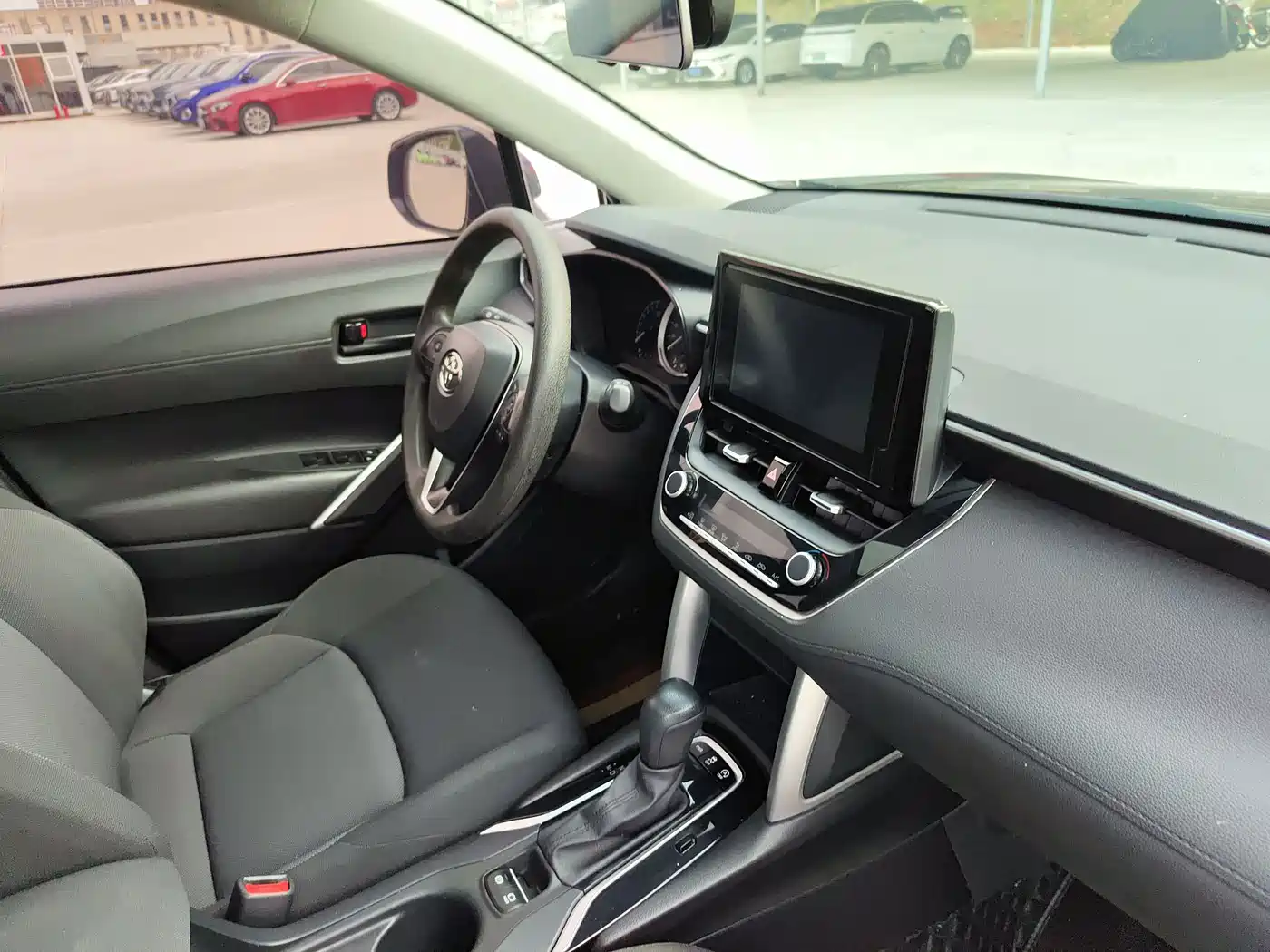 Toyota Frontlander 2022 2.0L CVT Elite фото 11
