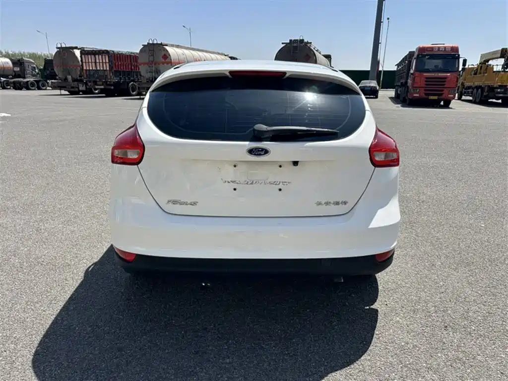 FORD FOX