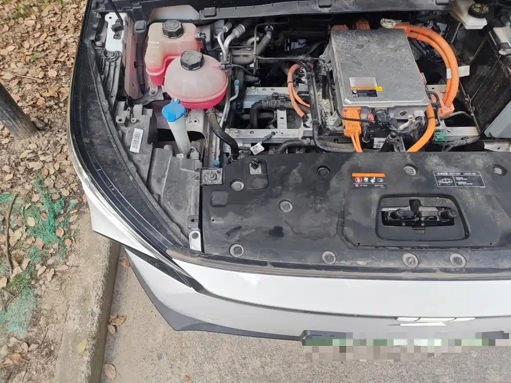 Geely Geometry M6 2023 2022 450 New Intelligence Edition
