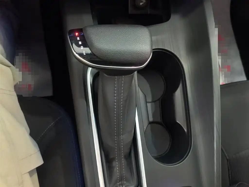 Buick Velite 6 2020 Plug-in Hybrid Connected Fashion Edition фото 14