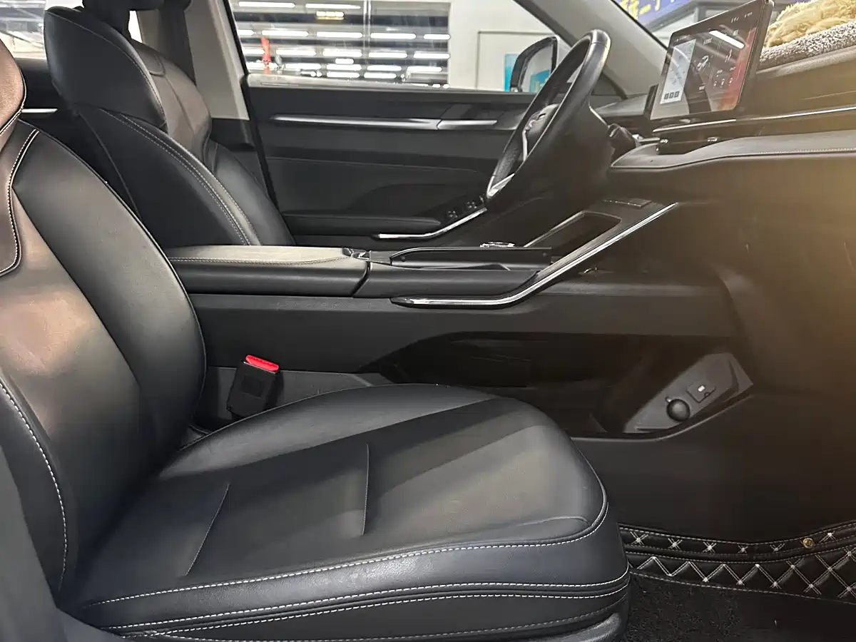 Haval H6 New Energy 2023 DHT-PHEV 55KM Joy Ride Edition фото 10