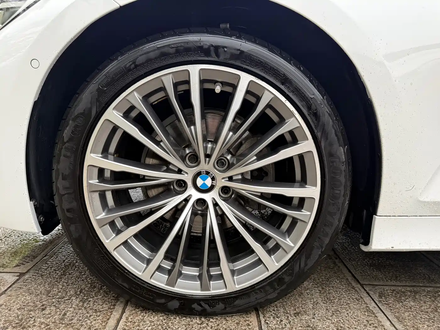 BMW 3 Series 2020 325Li Launch Edition фото 14