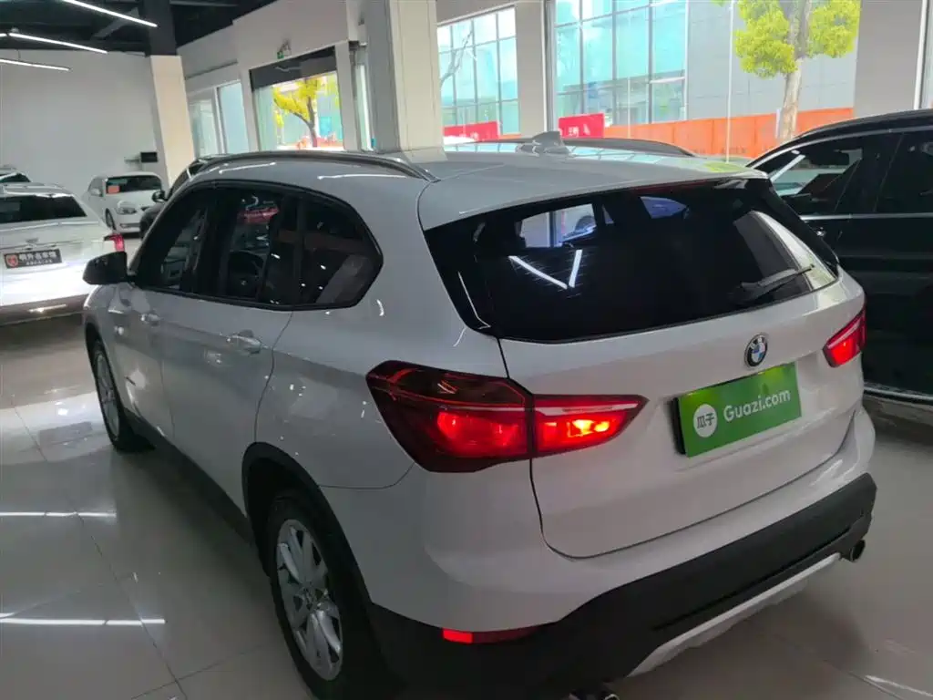 BMW X1 2016 sDrive18Li Fashion Model фото 5