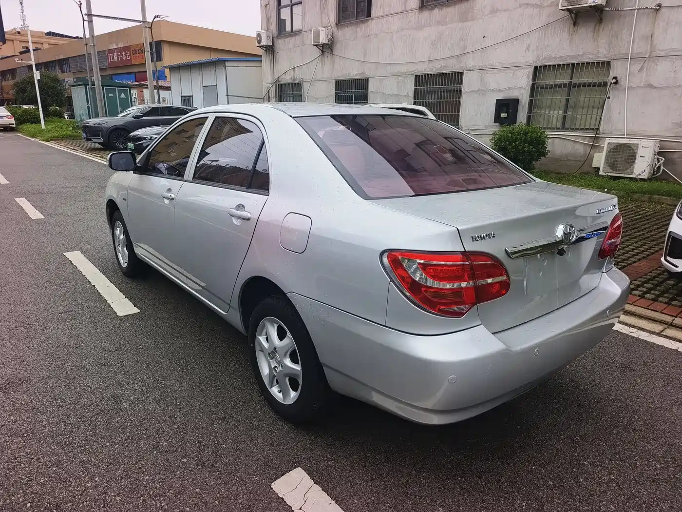 Toyota Corolla 2013 1.6L Automatic Luxury фото 7