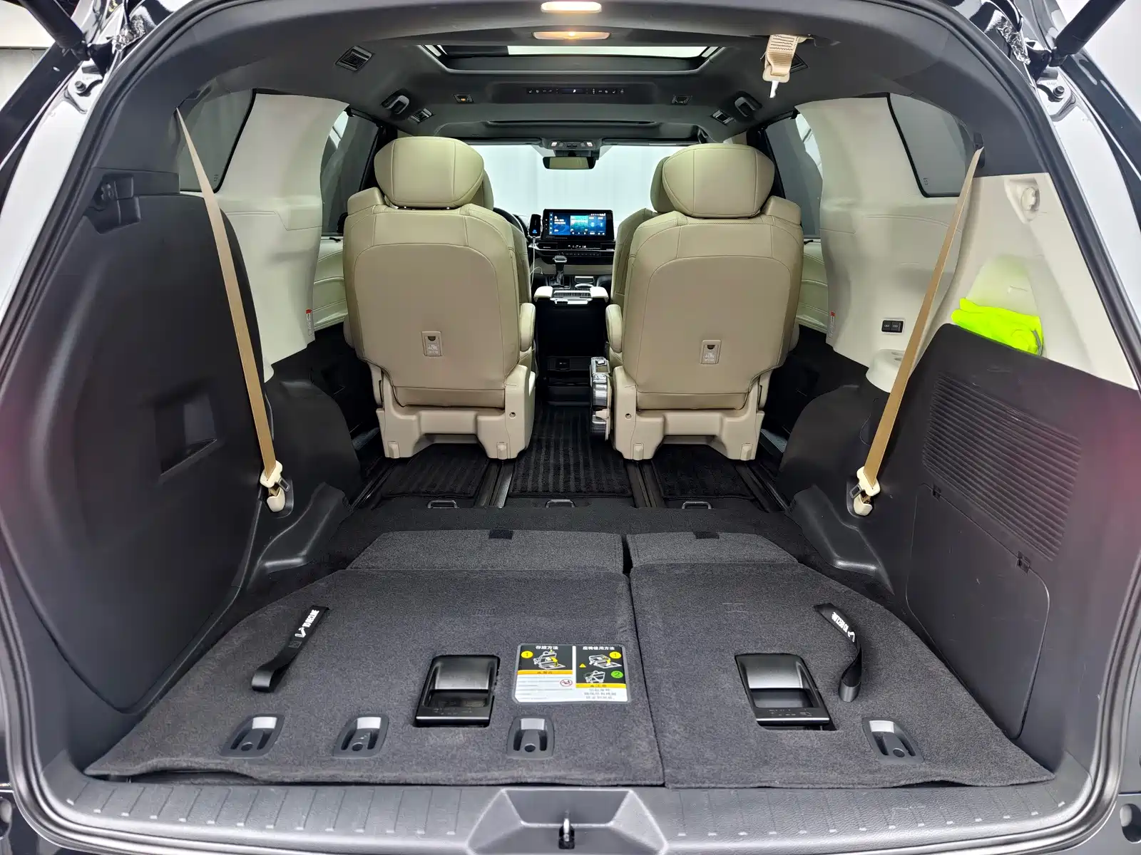 Фото 7 - Toyota Granvia