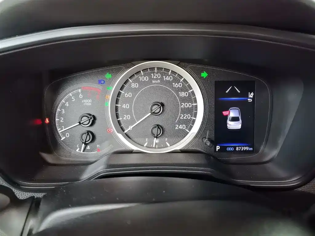 Toyota Corolla 2021 1.2T S-CVT Elite PLUS Edition фото 12