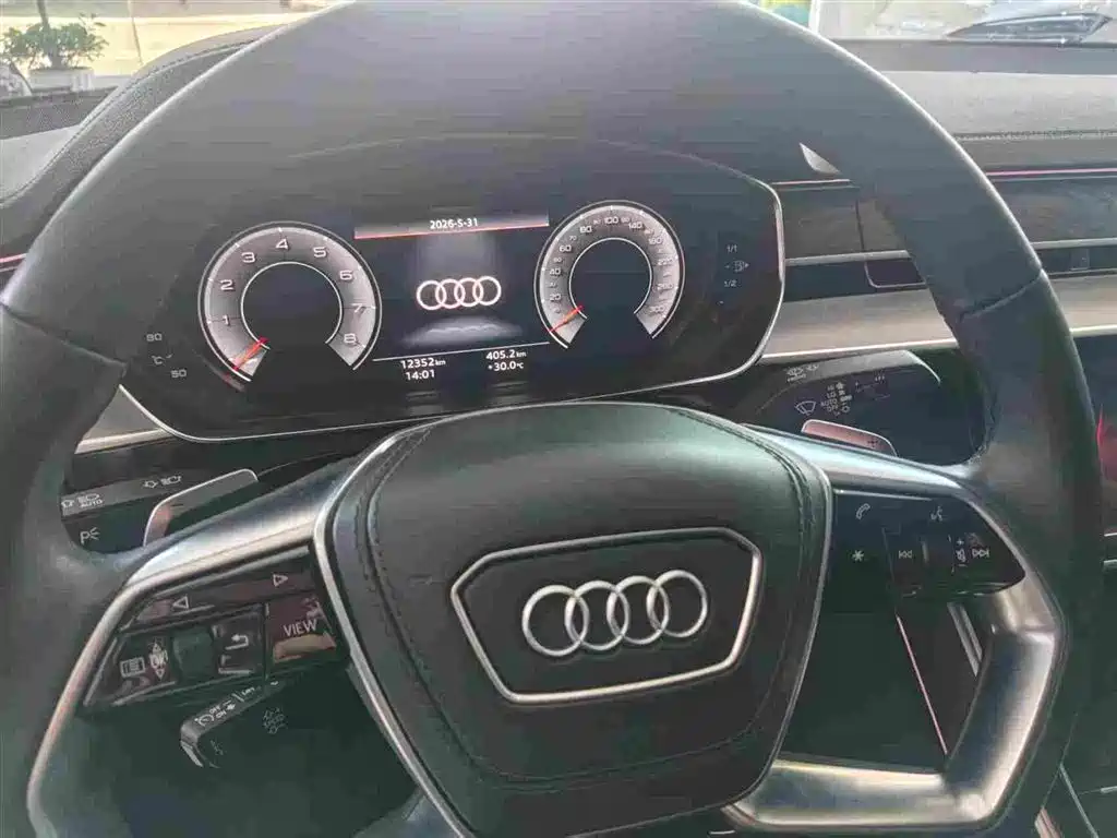 Audi A8 2023 A8L 50 TFSI quattro Exclusive фото 6