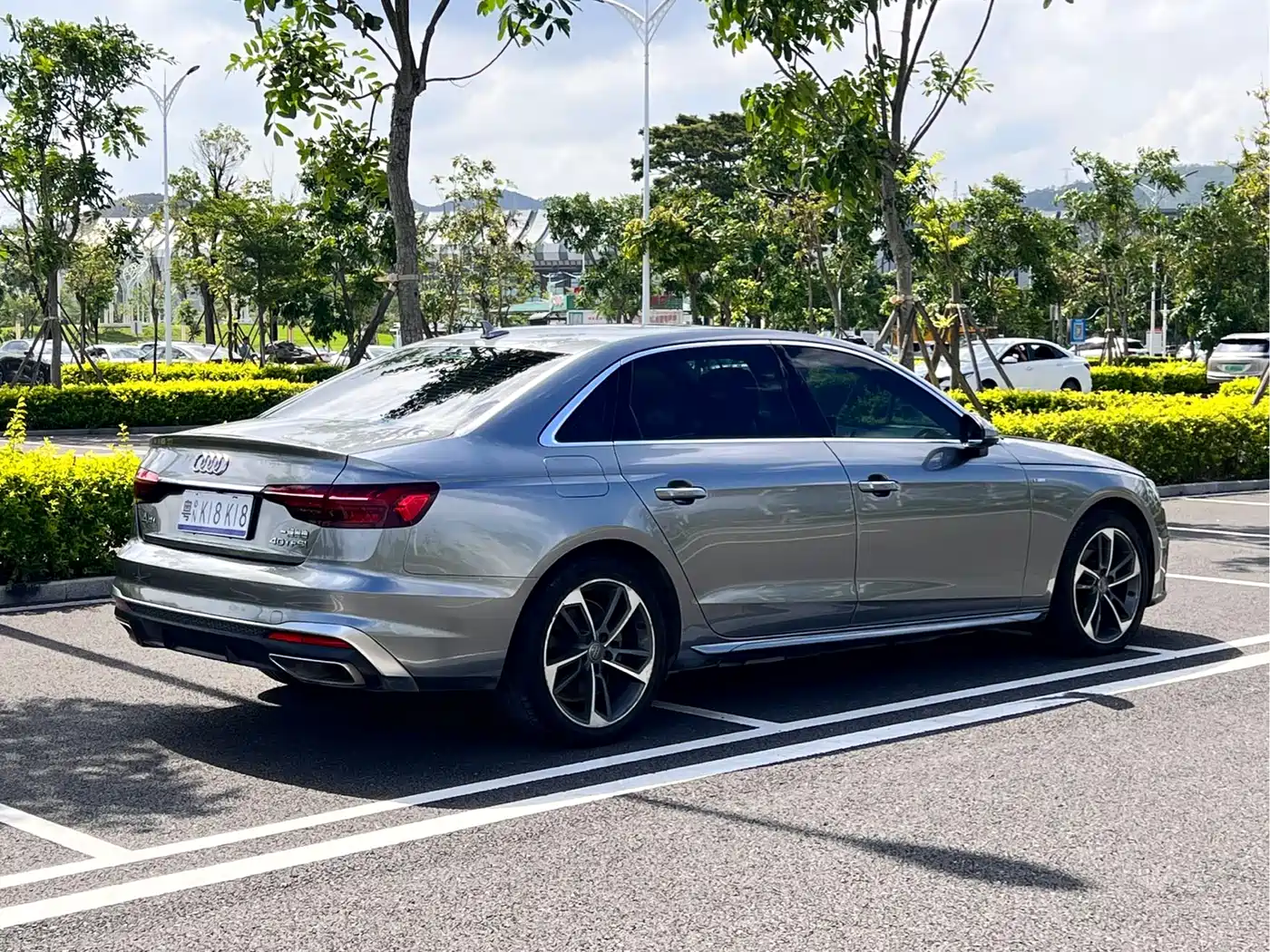 Audi A4L 2020 40 TFSI Fashion Dynamic Edition фото 4