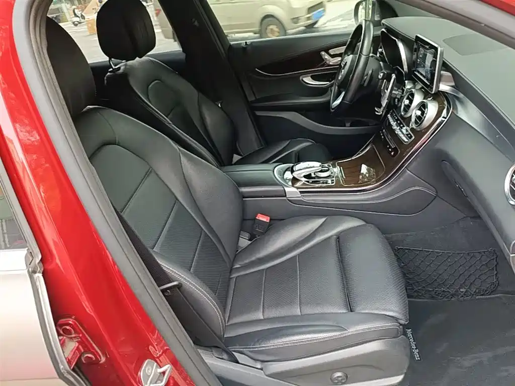 Mercedes-Benz GLC 2016 GLC 260 4MATIC Dynamic фото 25
