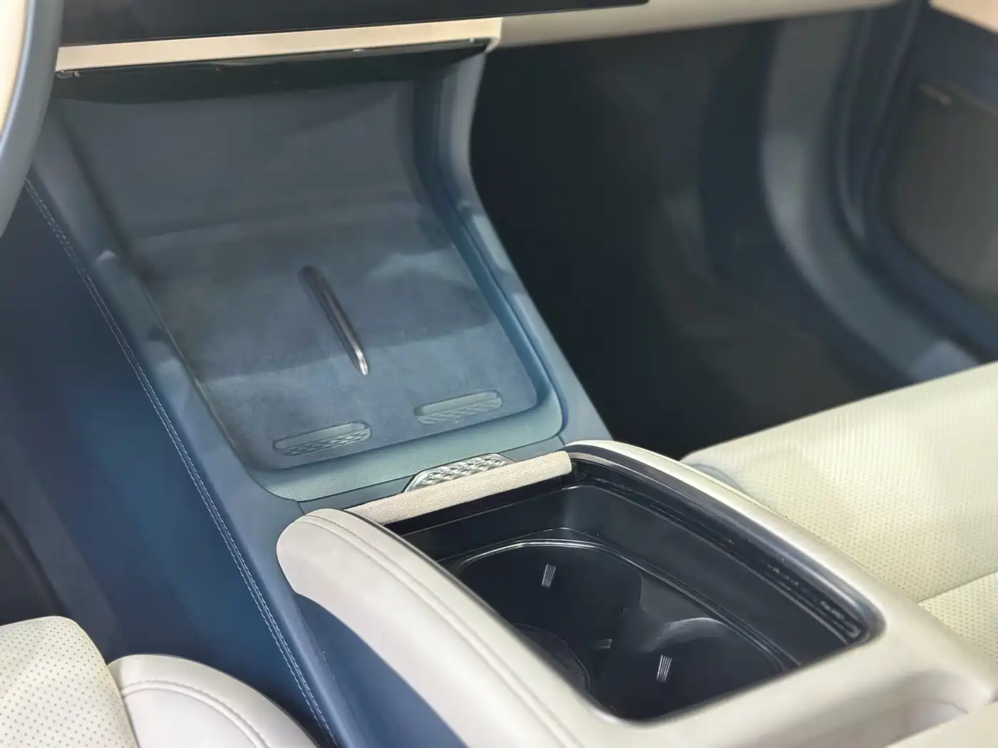 ZEEKR EXTREME KRYPTON 007