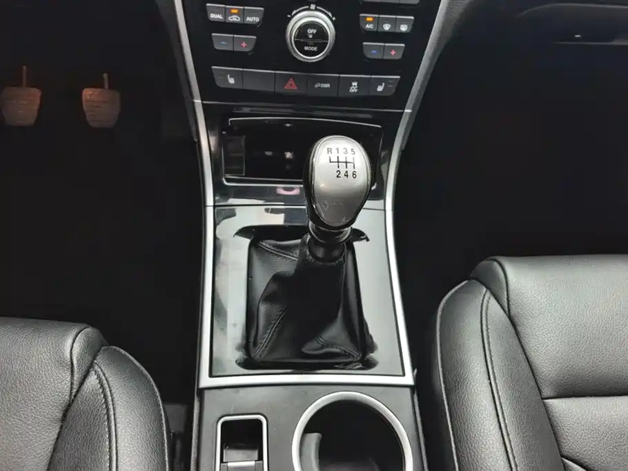 Photo 16 - Haval H2