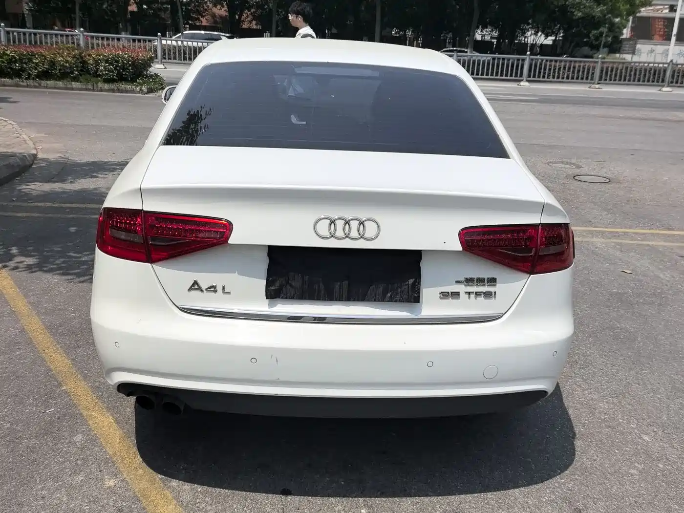 Audi A4L 2013 35 TFSI Automatic Comfort фото 10
