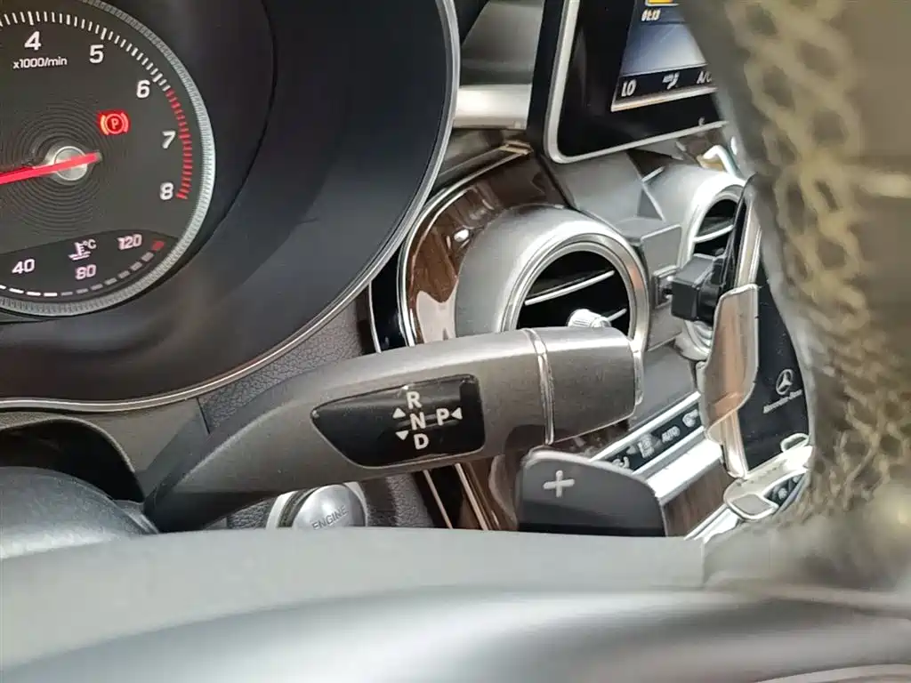 Mercedes-Benz GLC 2016 GLC 260 4MATIC Dynamic фото 14
