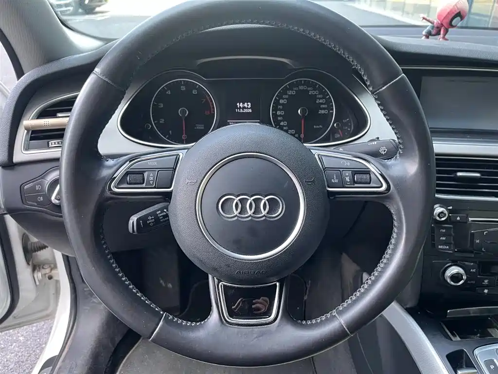 Audi A4L 2015 35 TFSI Auto Standard фото 11