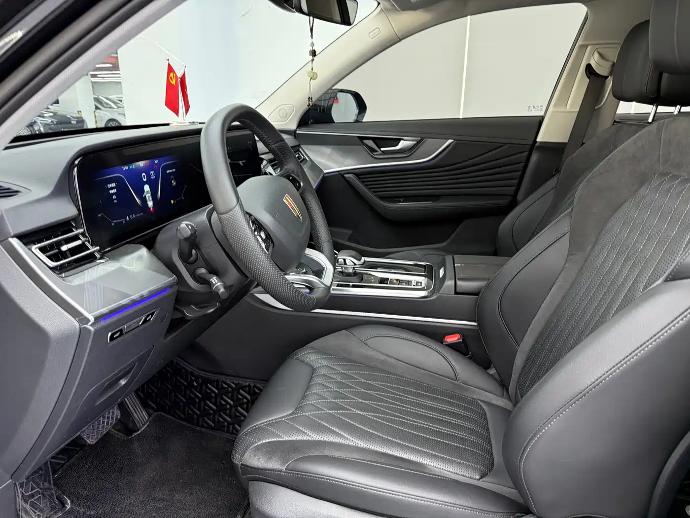 Hongqi HS5 2023 2.0T AWD Flag Enjoy Pro Edition фото 10