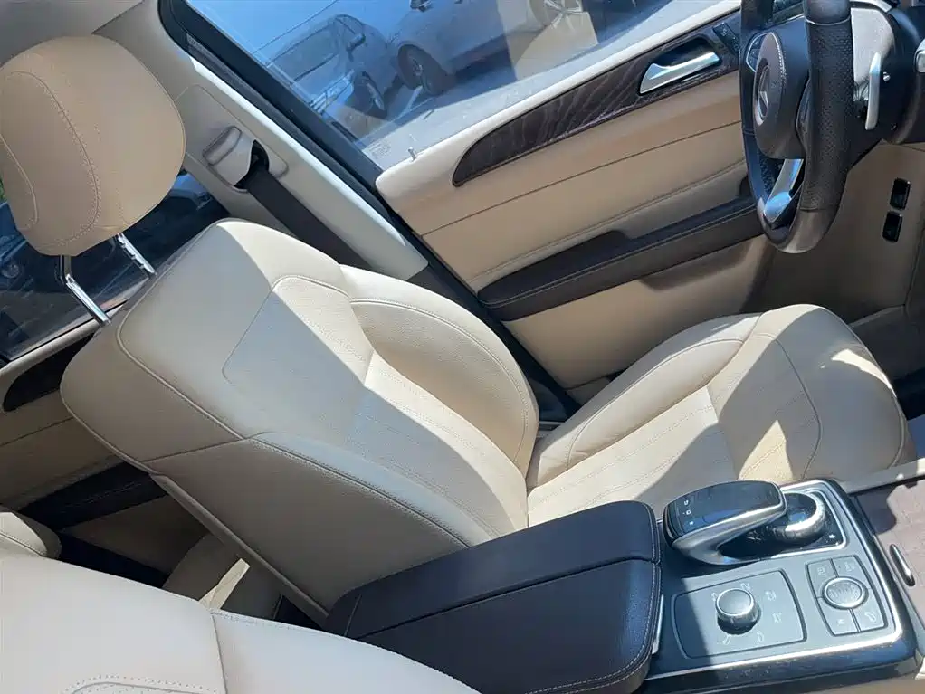 Mercedes-Benz GLS 2016 GLS 400 4MATIC Dynamic фото 16