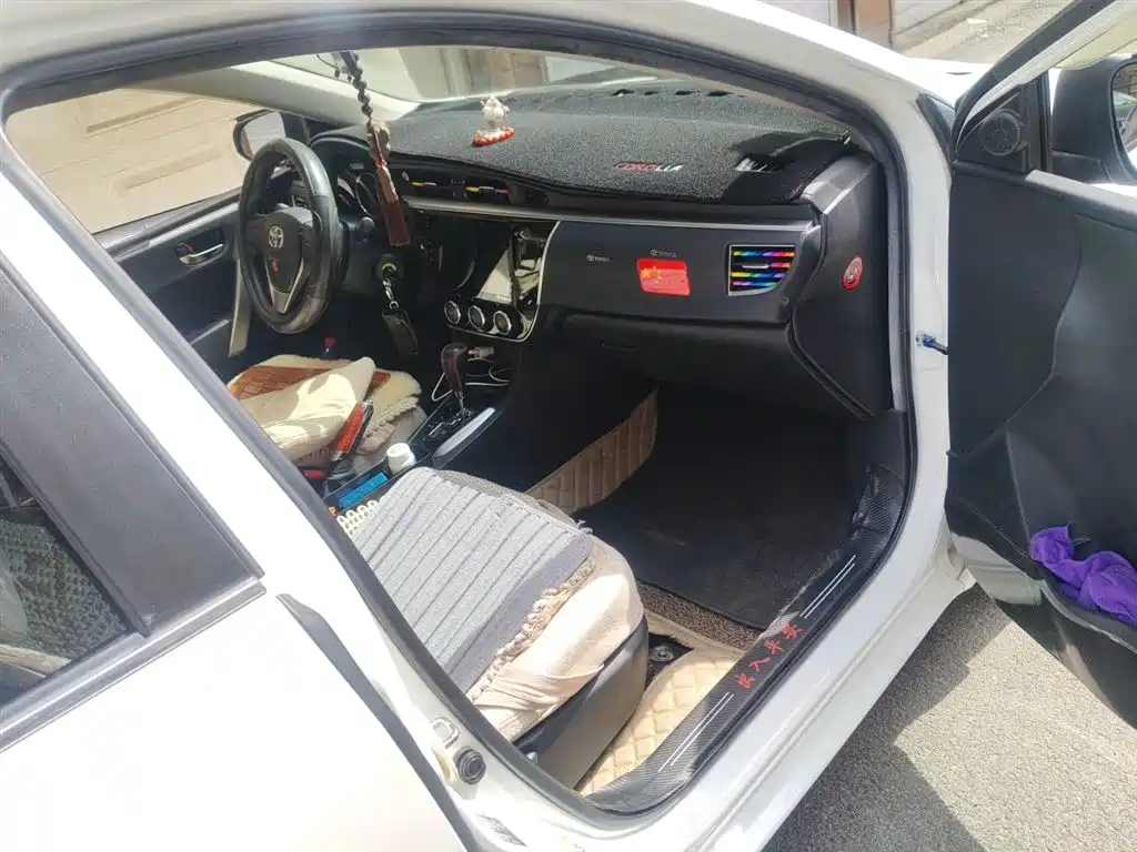 Toyota Corolla 2014 1.6L CVT GL фото 22
