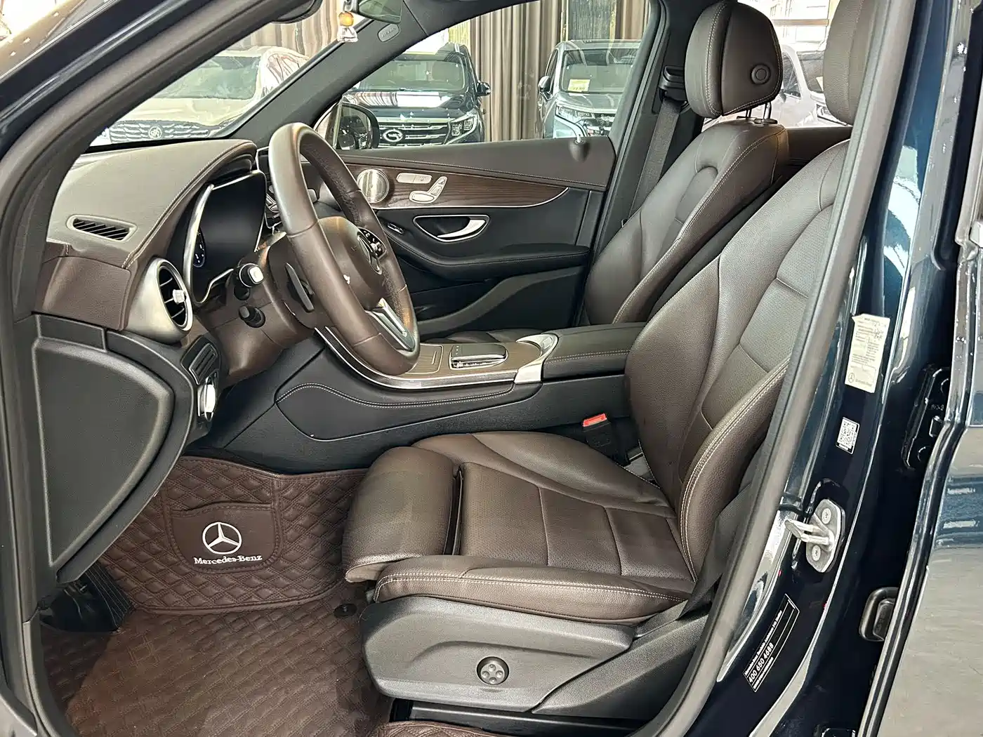 Mercedes-Benz GLC 2022 GLC 300 L 4MATIC Dynamic Collector's Edition фото 7
