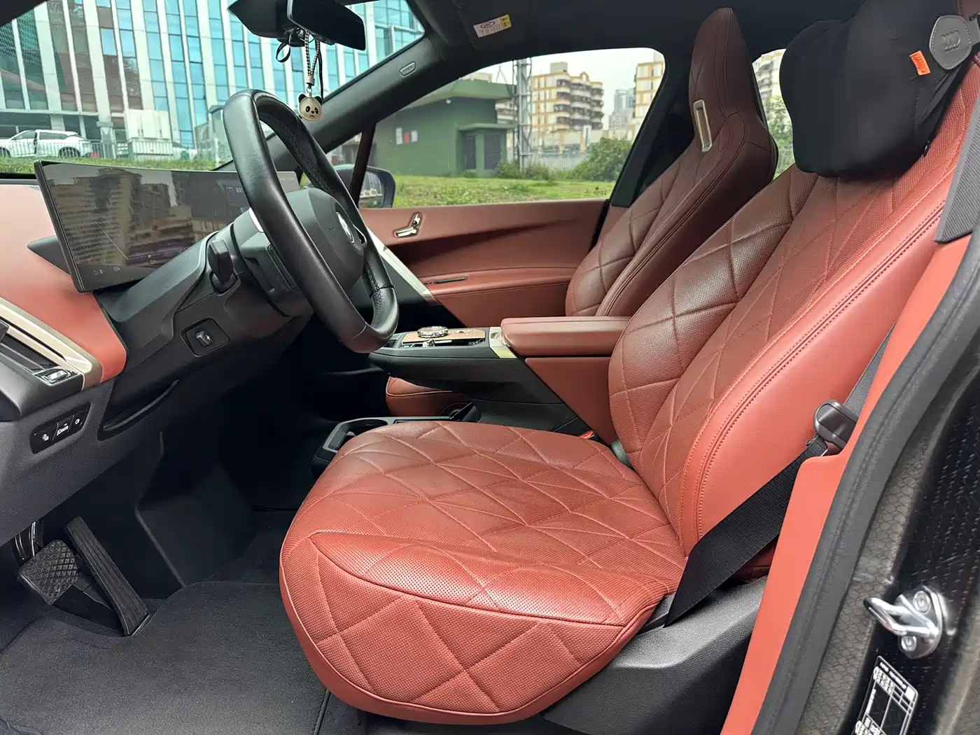 BMW iX 2023 xDrive50 фото 4