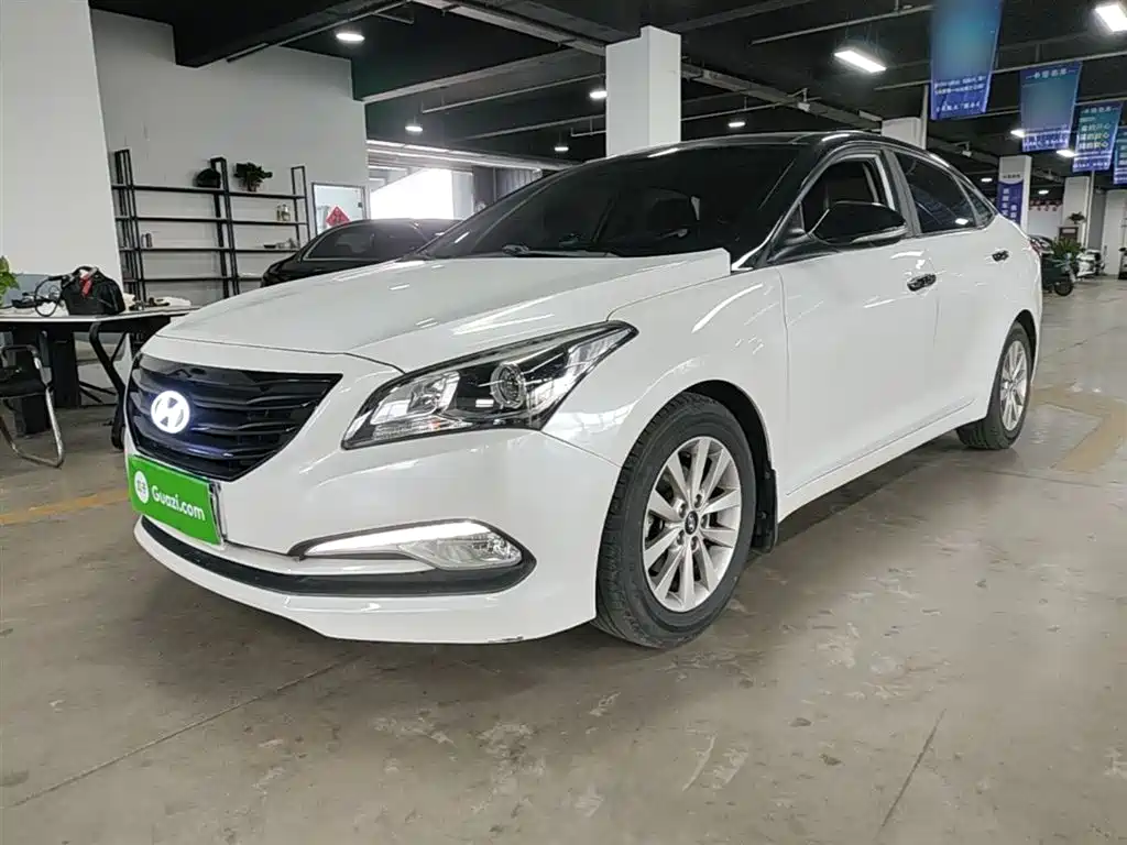 Hyundai Mistra 2014 1.8L Auto Smart GLS