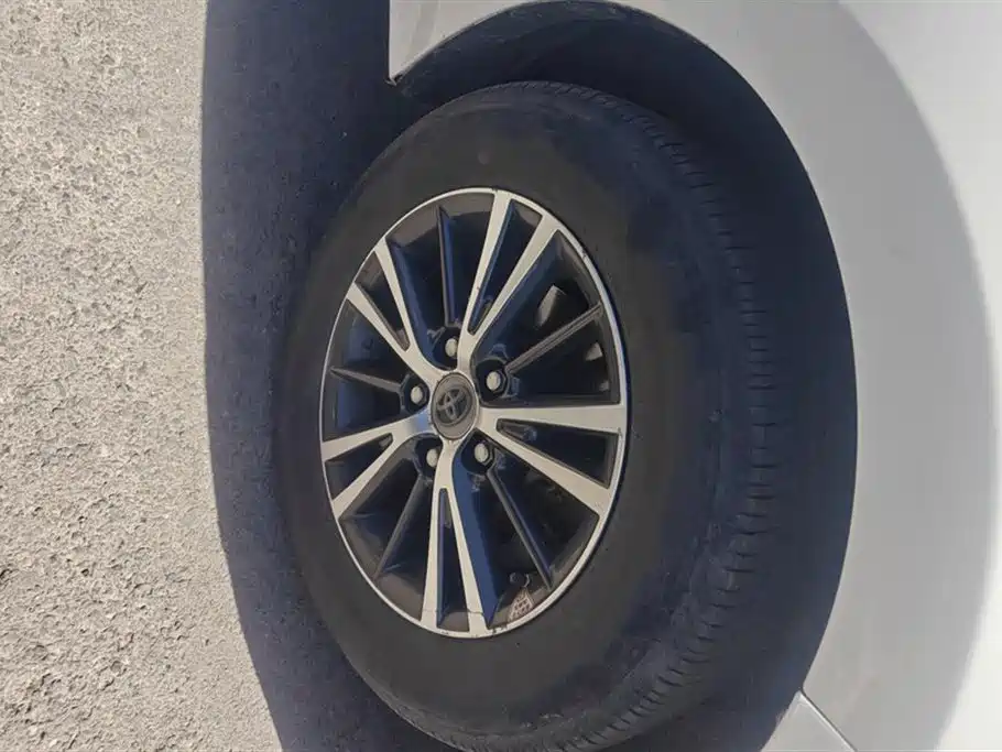 Toyota Levin 2016 1.6G CVT Elite Edition фото 6