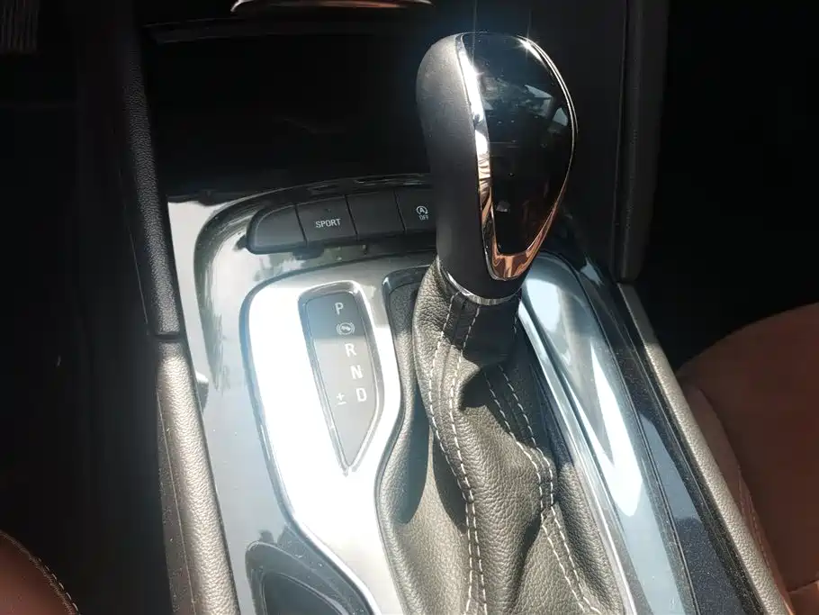 Buick Regal 2019 Model 20T Elite Type China V фото 16