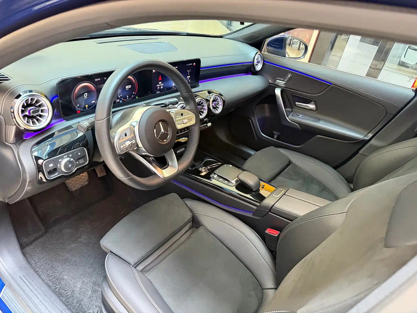 Mercedes-Benz A-Class 2022 A 200 L Sport Sedan Style фото 7