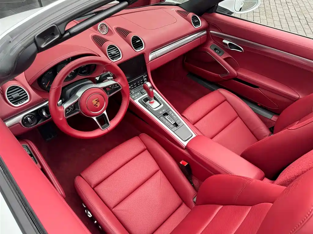 Porsche 718 2022 Boxster 2.0T фото 12