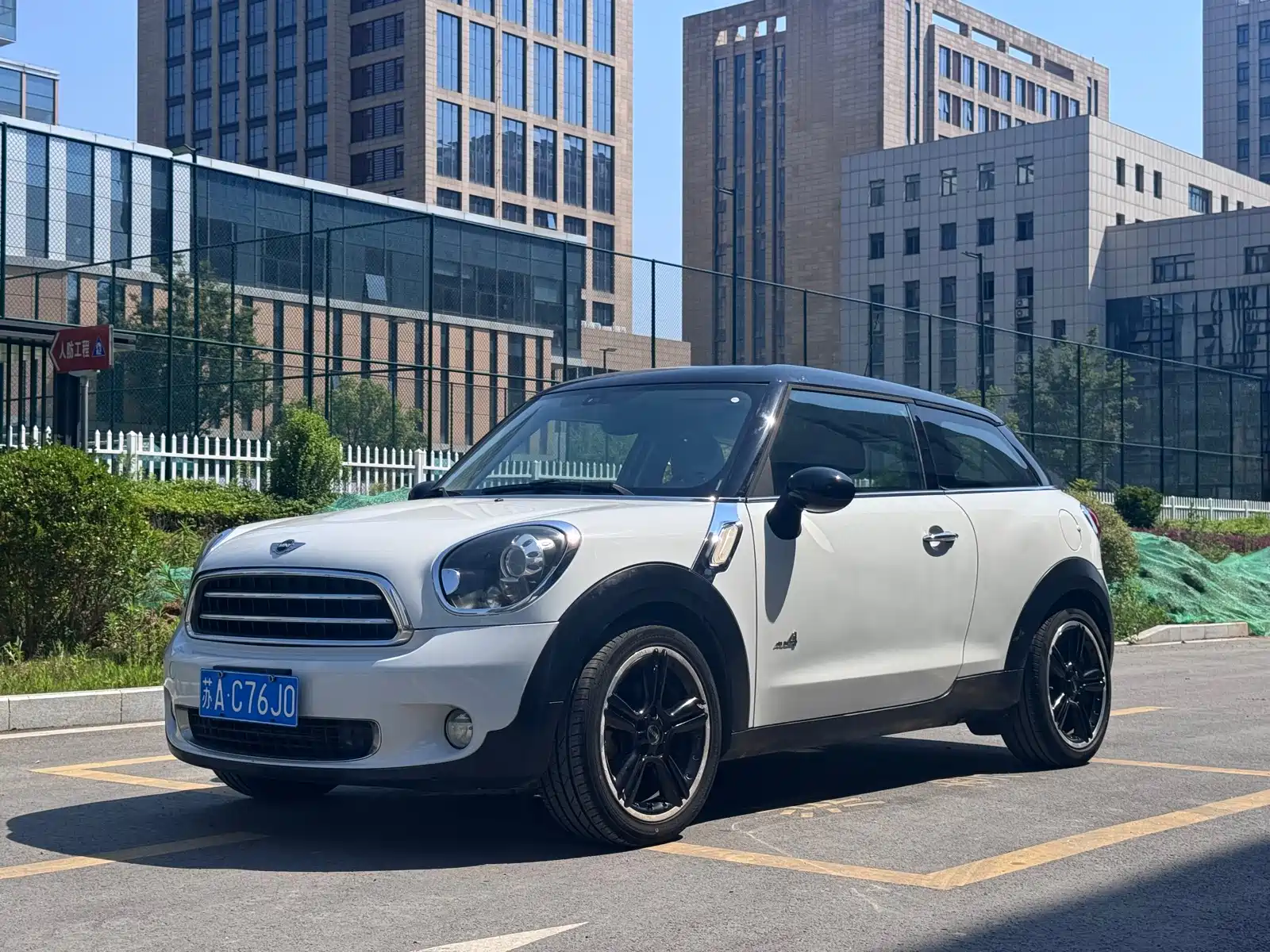 Фото 1 - MINI Paceman