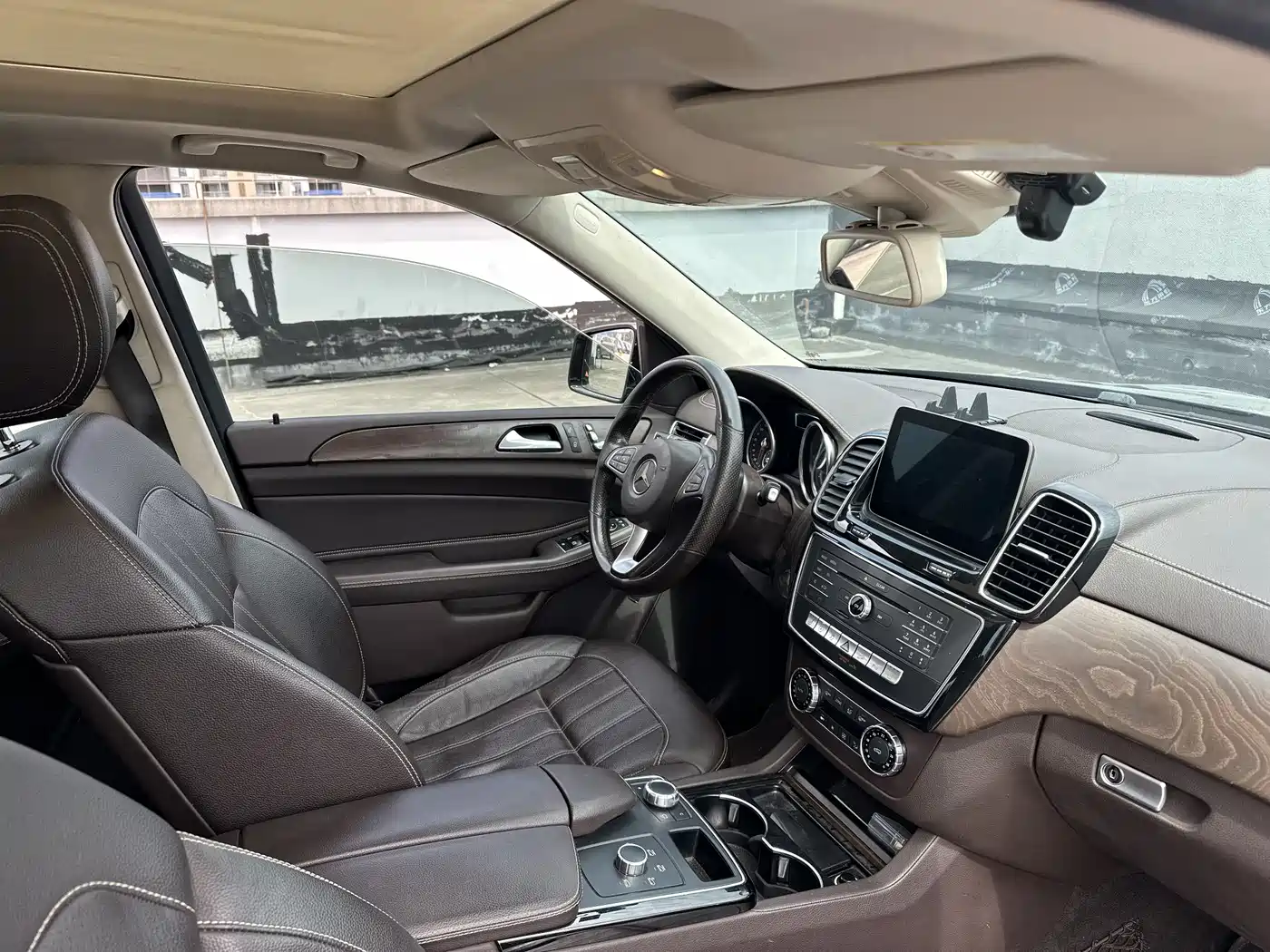 Mercedes-Benz GLE 2016 GLE 320 4MATIC Luxury фото 15
