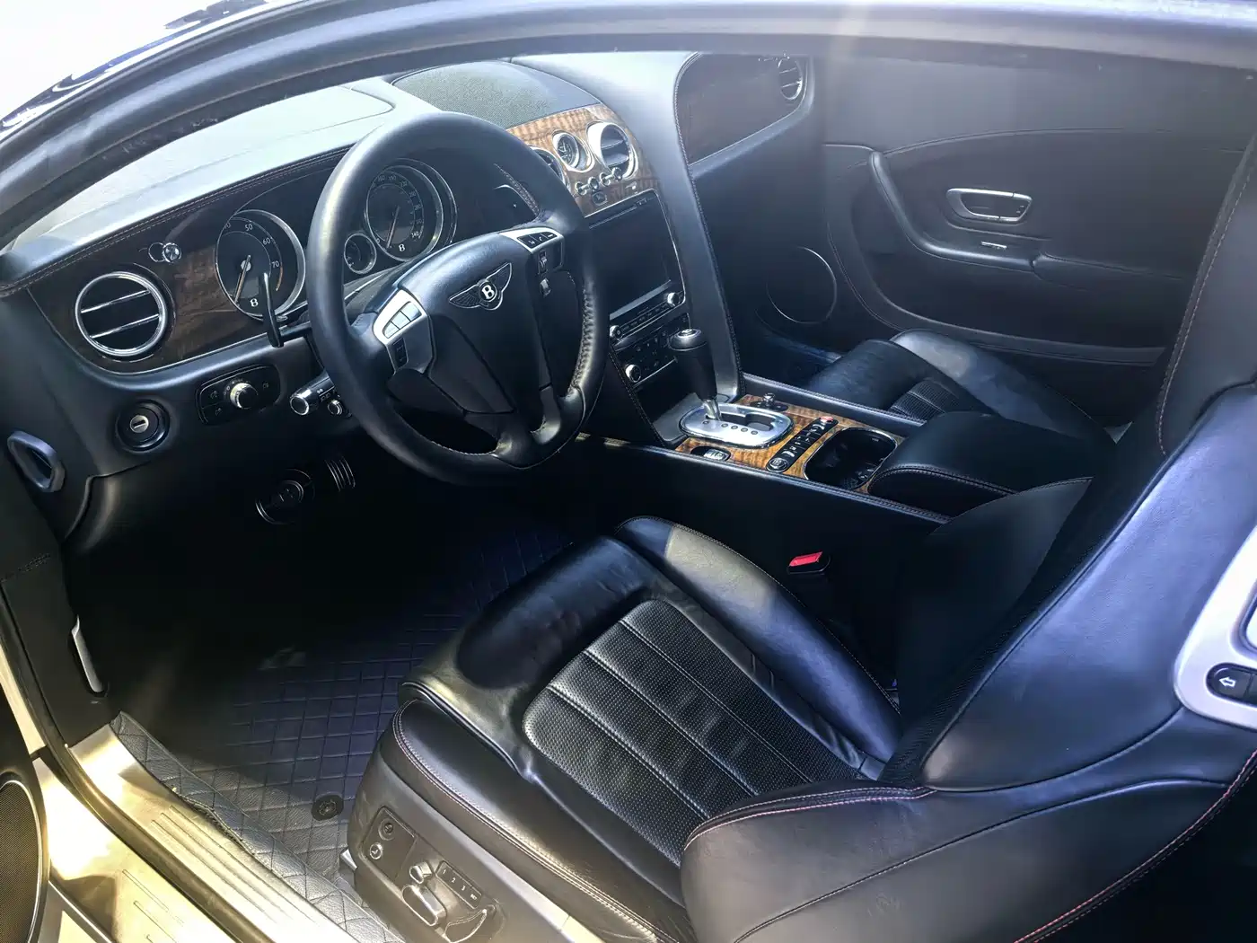 Bentley Continental 2013 2012 4.0T GT V8