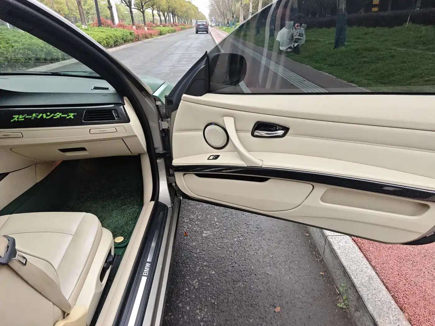 BMW 3 Series (Import) 2009 Model 330i Convertible фото 17