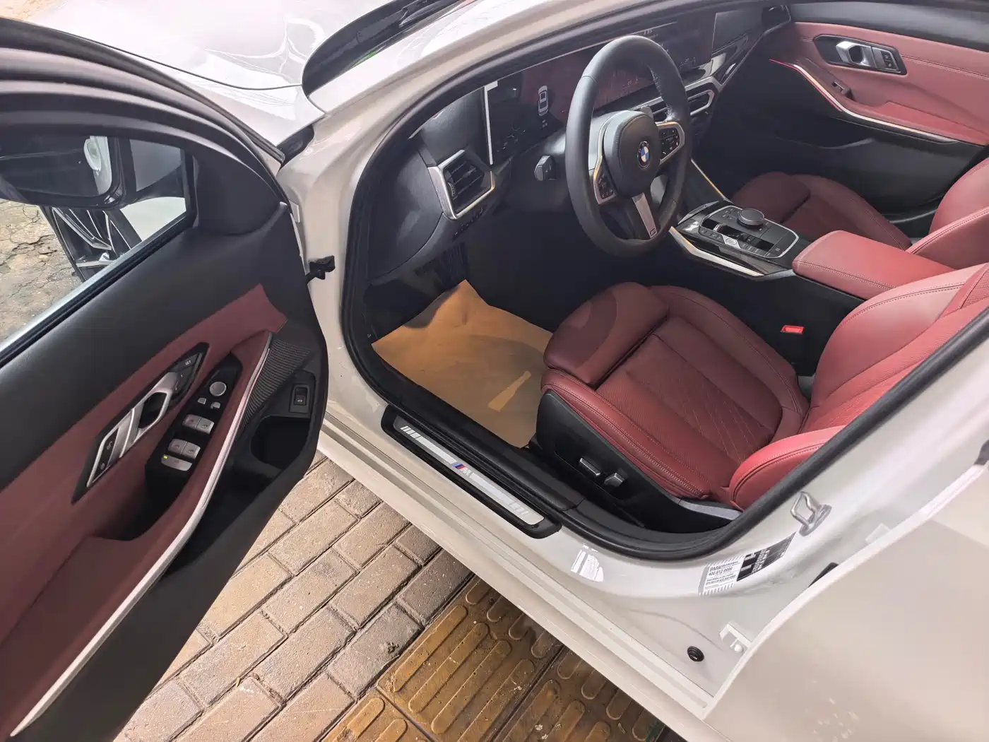 BMW 3 Series 2023 325Li M Sport Package фото 8