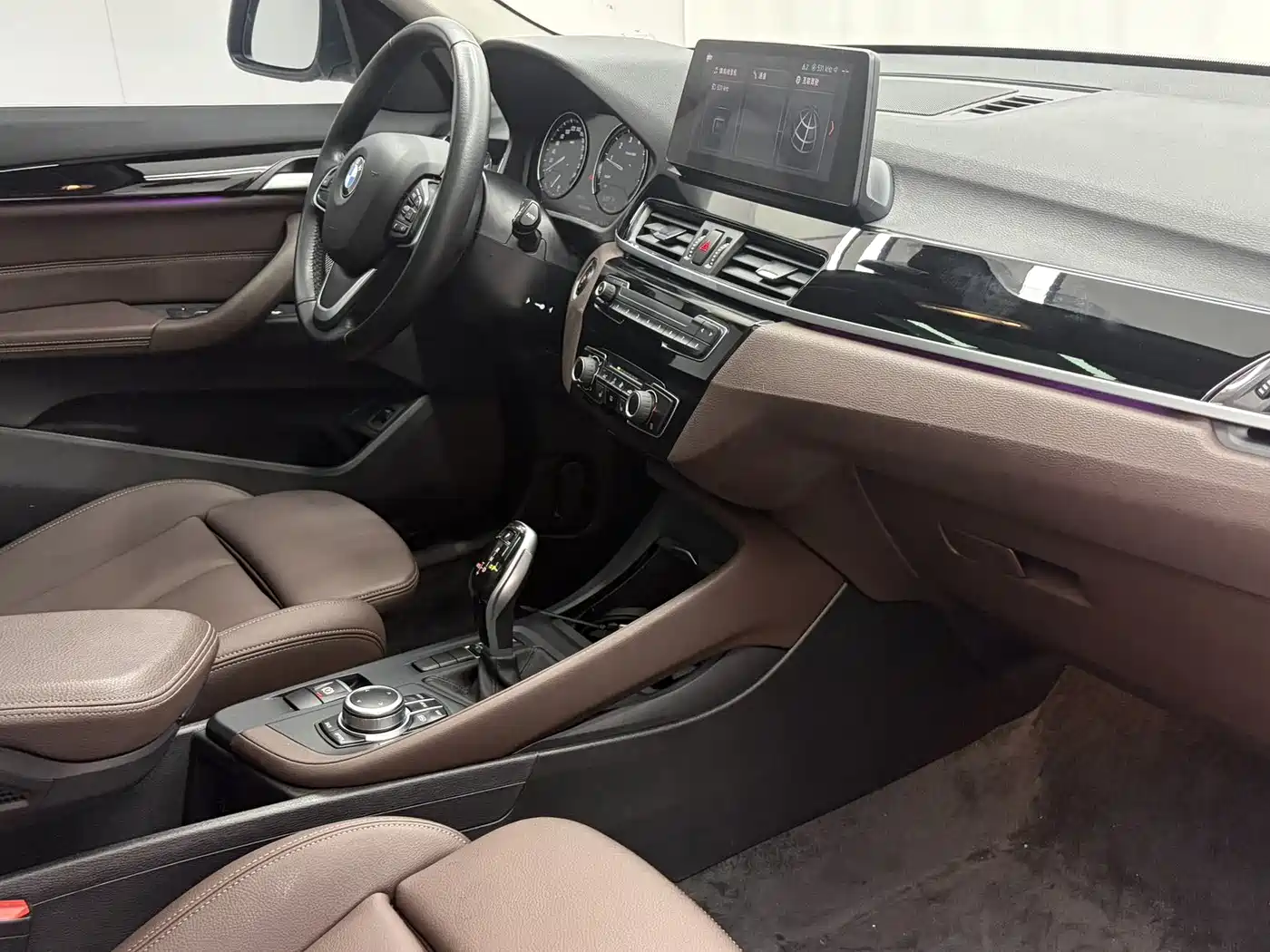 BMW X1 2022 sDrive20Li Fashion фото 17