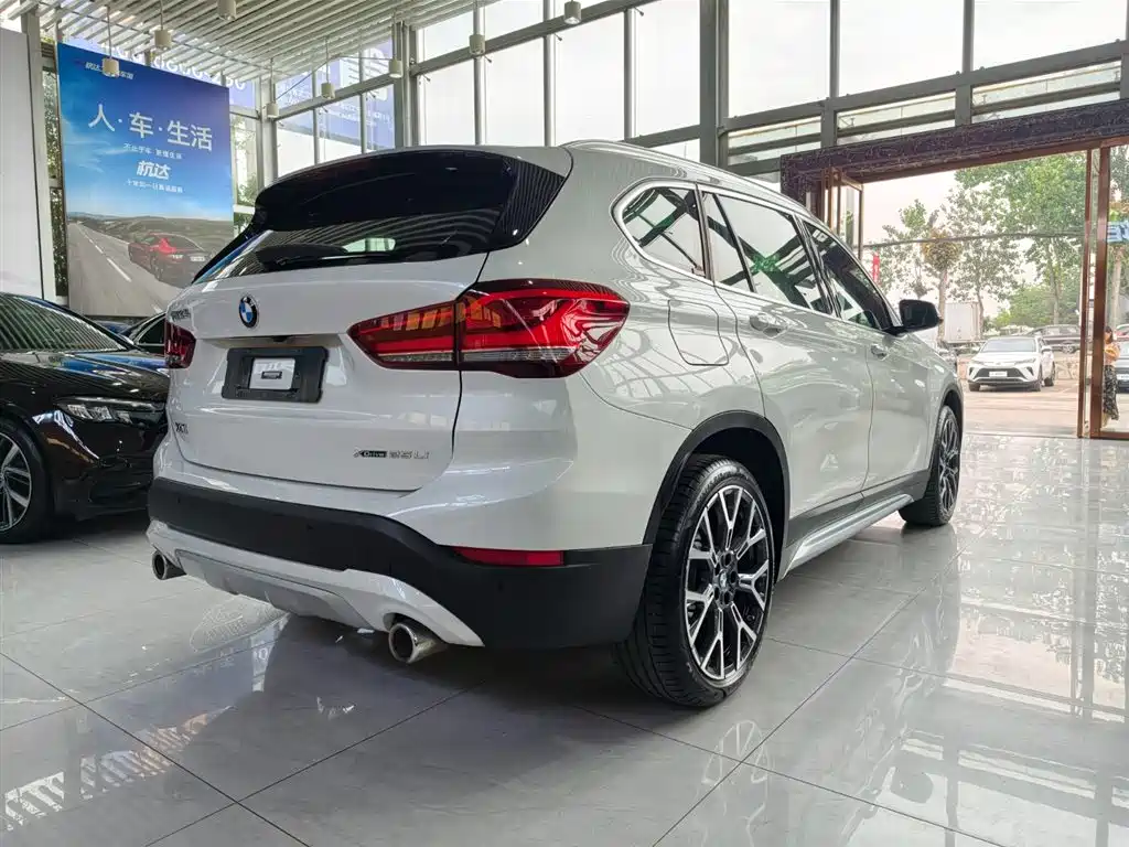 BMW X1 2022 xDrive25Li Premium фото 4