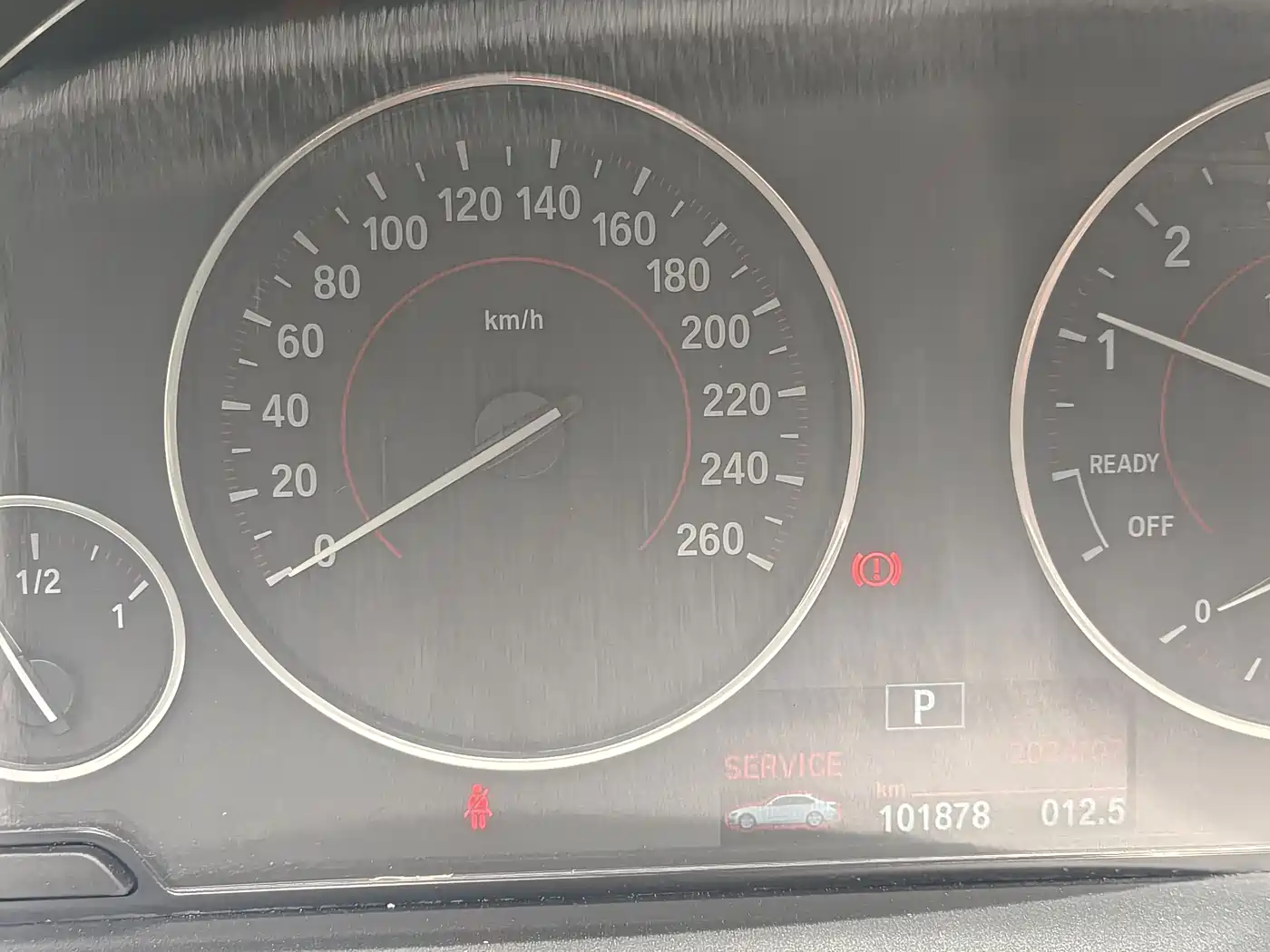 BMW 3 Series 2017 320i M Sport фото 12