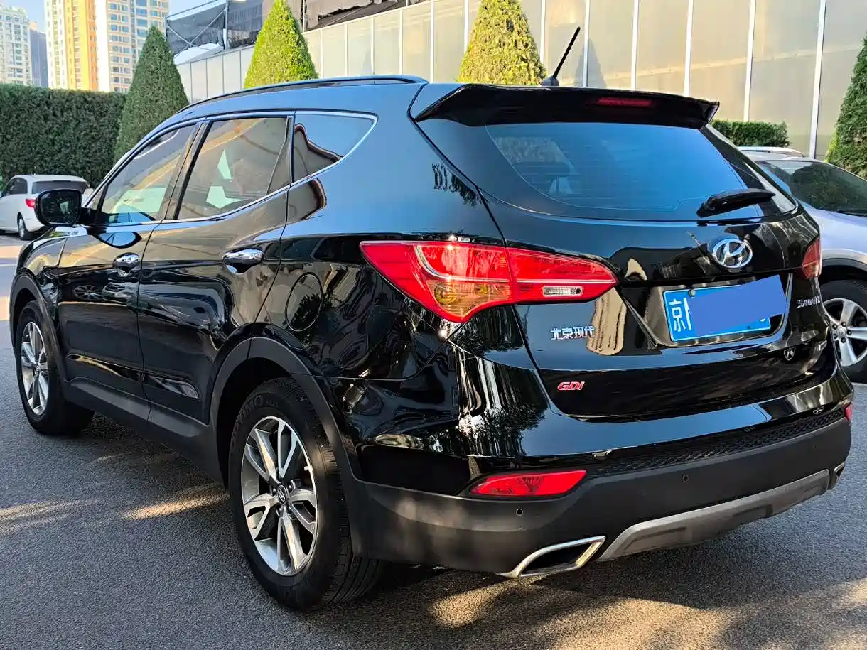 Hyundai Santa Fe 2013 2.4L Automatic AWD Premium фото 4