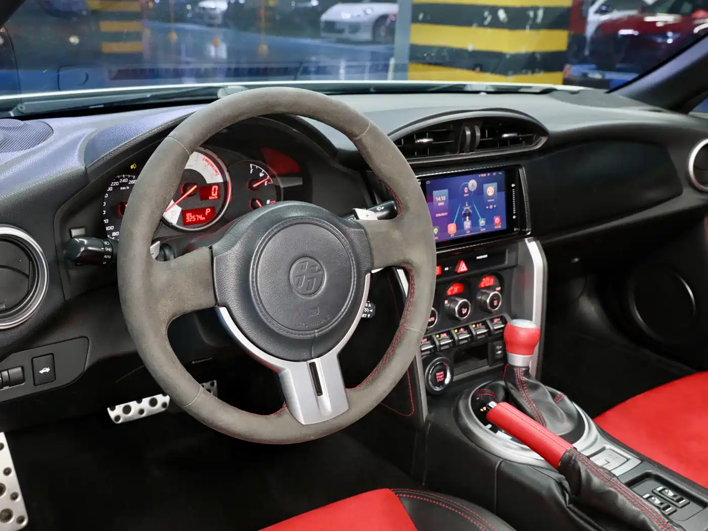 Toyota 86 2014 2.0L Automatic Luxury фото 10