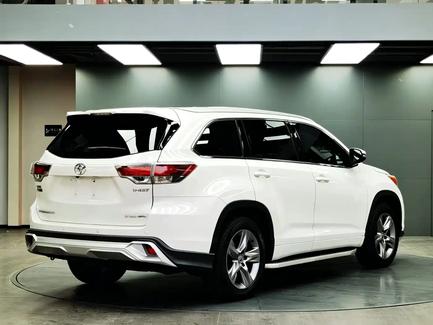 Toyota Highlander 2017 2.0T 4WD Premium 7-Seater фото 2