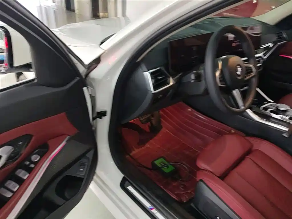 BMW 3 Series 2023 325Li M Sport Package фото 16