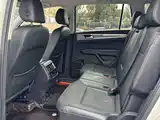 Photo 10 - Volkswagen Teramont