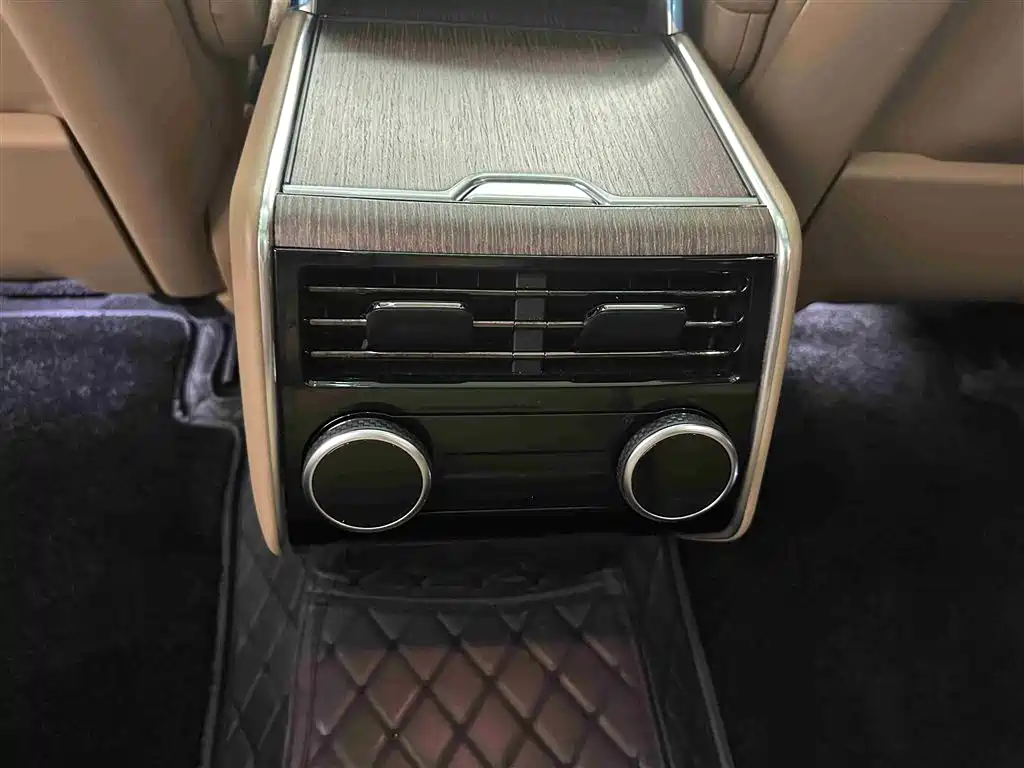 Land Rover Range Rover 2025 3.0 L6 400PS Flourishing Era Extended Wheelbase фото 12