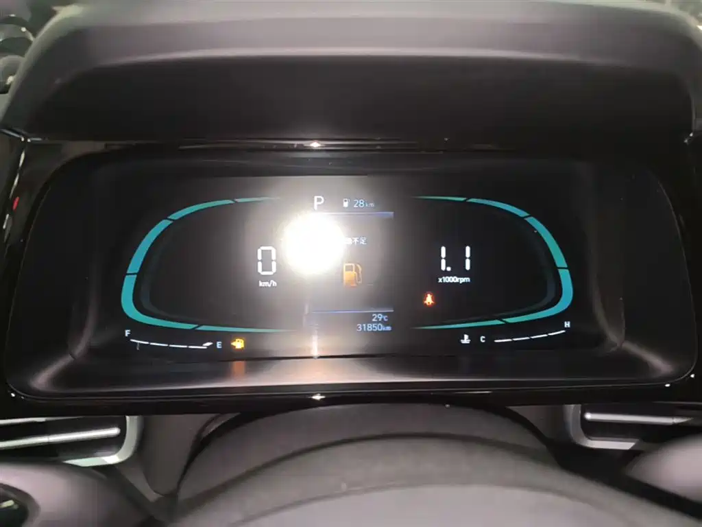 Hyundai Elantra 2023 1.5L CVT GLX Elite Edition фото 12